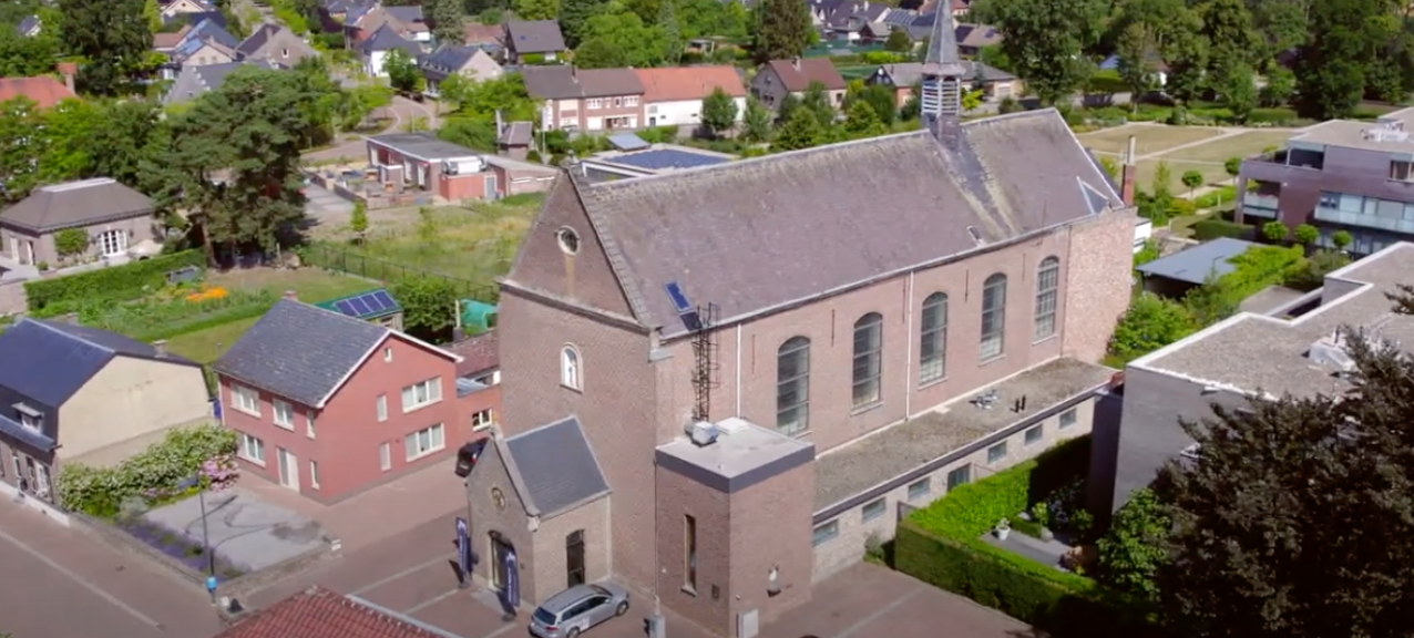 Piano's Maene Oud-Rekem Limburg Drone View